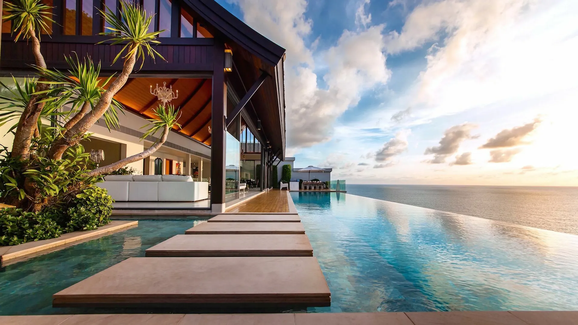 Villa Paradiso Layan Beach  Layan Beach (Phuket)