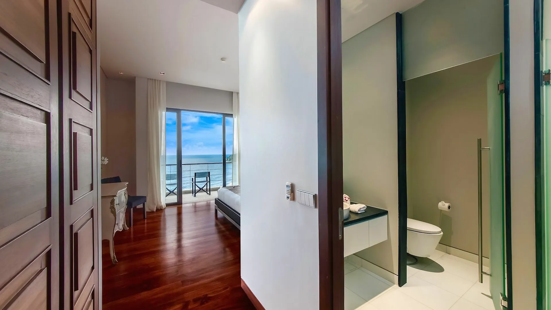Villa Paradiso Layan Beach  Layan Beach (Phuket)